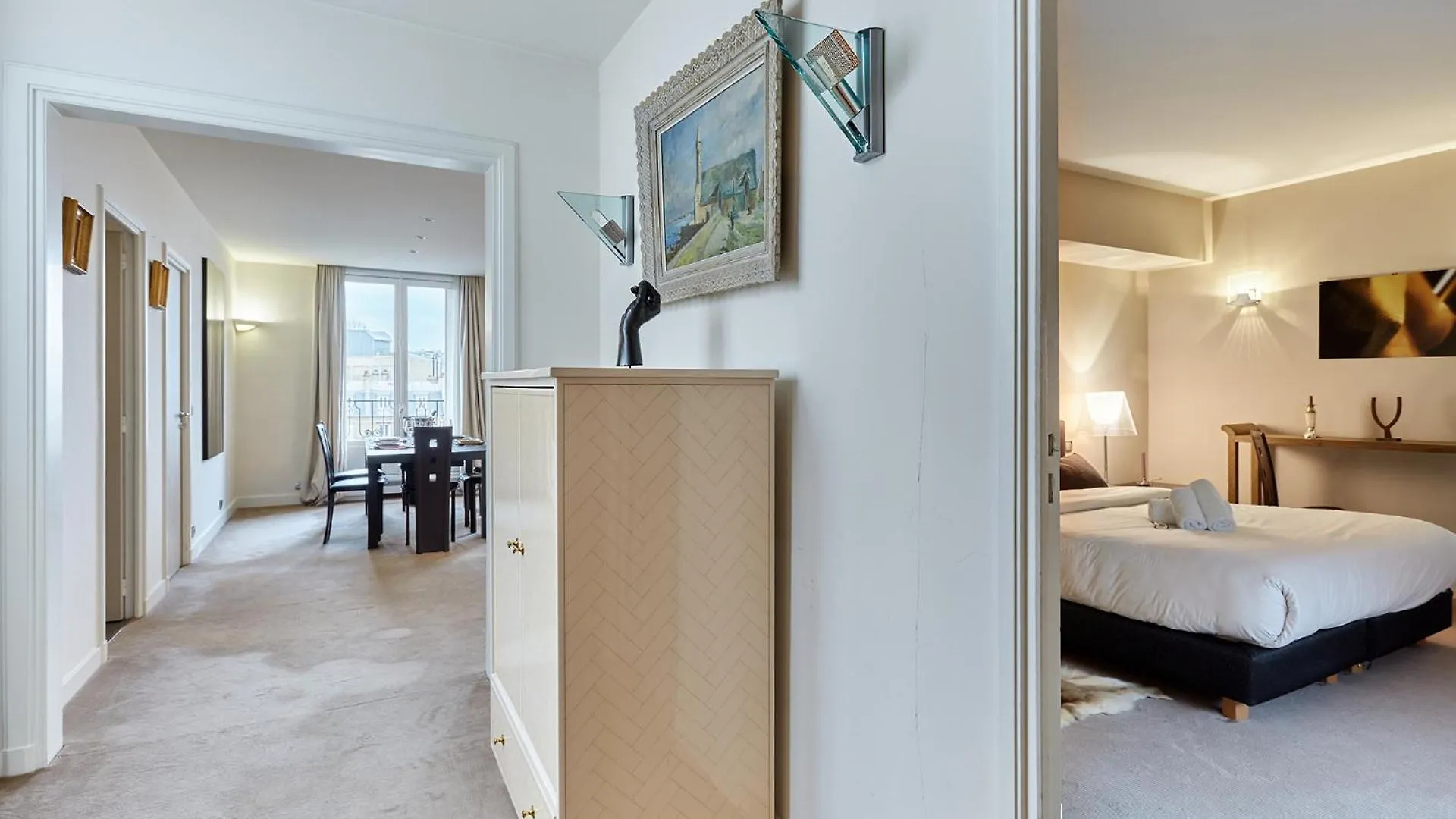 Apartment Arc De Triomphe By Studio Prestige Paris France